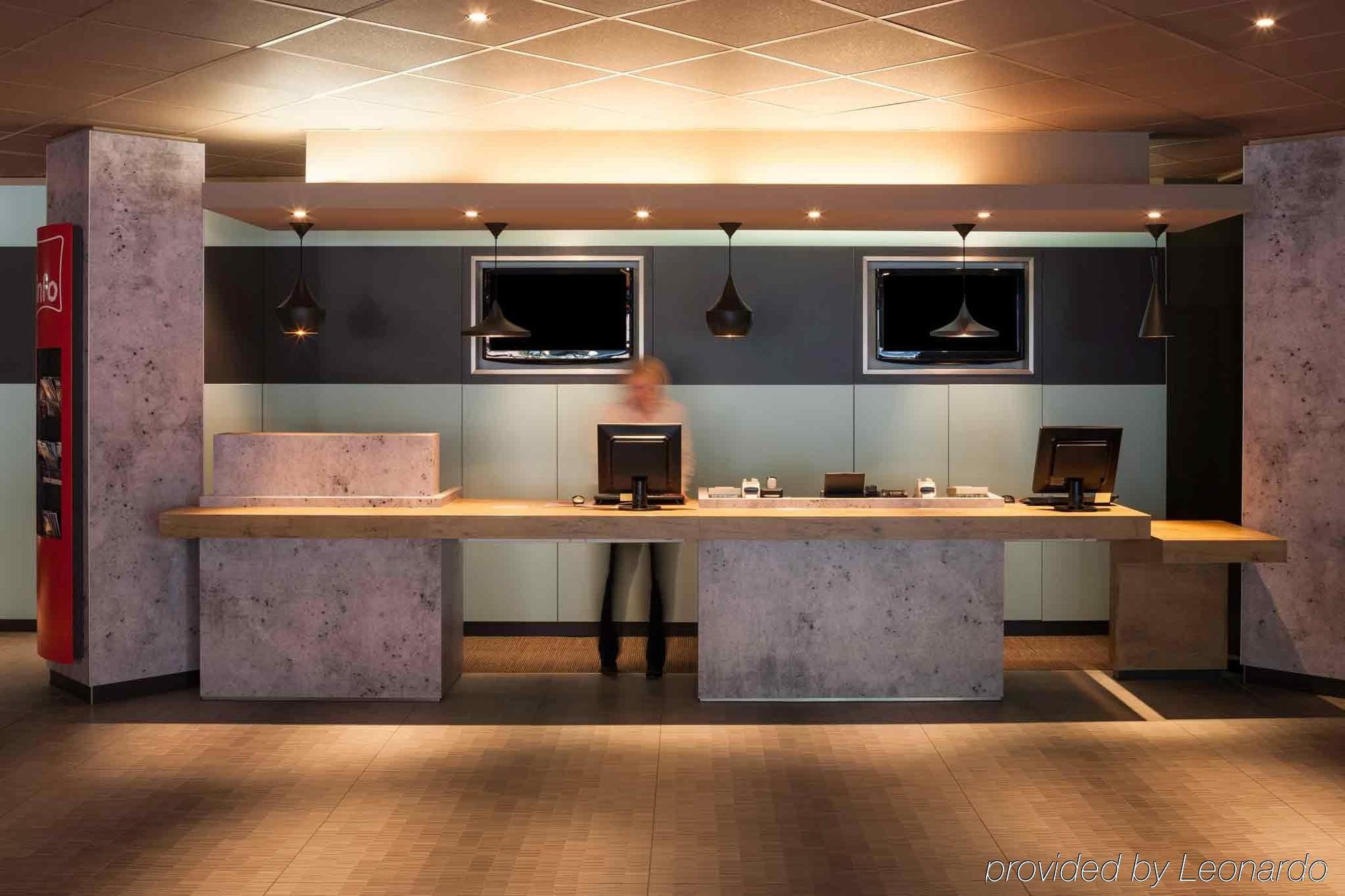 Hotel Ibis Hauptbahnhof 2*